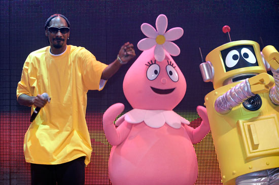 Snoop Dogg, Foofa and Plex // "Yo Gabba Gabba! : There's A Party In My City" Live Show