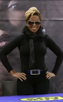Mary J. Blige // "Stronger with Each Tear" album signing at Best Buy in New York City
