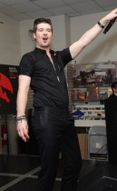 Robin Thicke promoting his new "Sex Therapy" album at J&R Music and Computer World in New York City