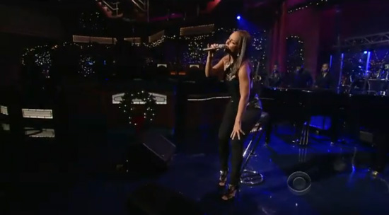 VIDEO: Alicia Keys Performs "Try Sleeping with a Broken Heart" on the Late Show with David Letterman -- click to watch!