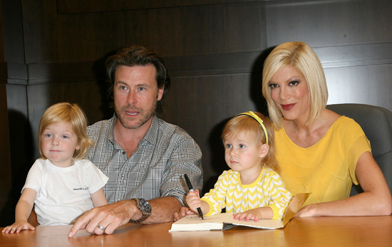 dean mcdermott son. actor Dean McDermott#39;s son