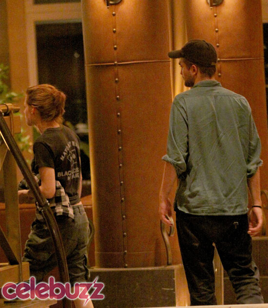 Return To: Robert Pattinson and Kristen Stewart Spotted KISSING in Montreal!
