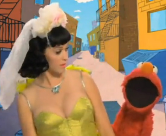 Katy Perry And Her Fiance Russell Brand Tweet About Sesame Street Experience 
