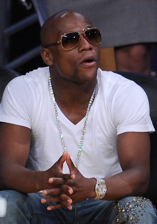FLOYD MAYWEATHER Ordered by Judge to Stay Away from His Baby Mama and ...