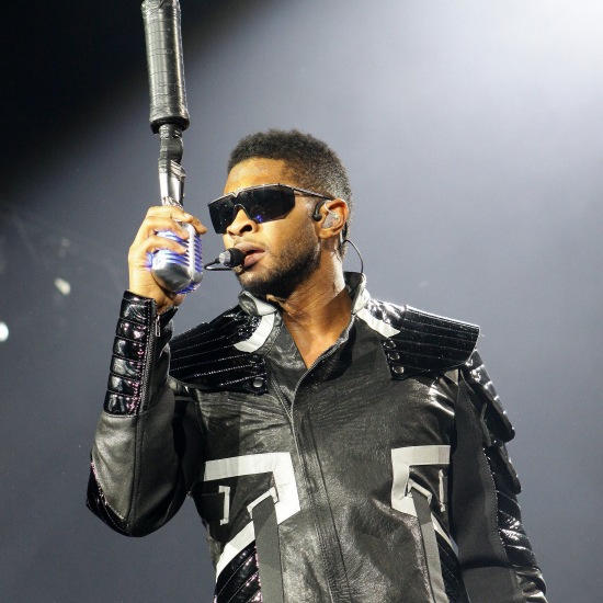 Usher's “OMG Tour” Hits