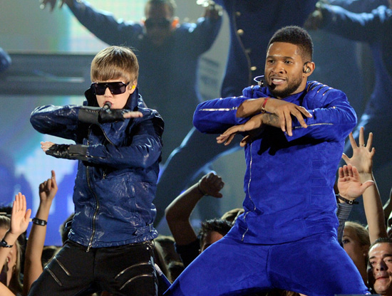 justin bieber usher grammy. Justin Bieber and Usher both