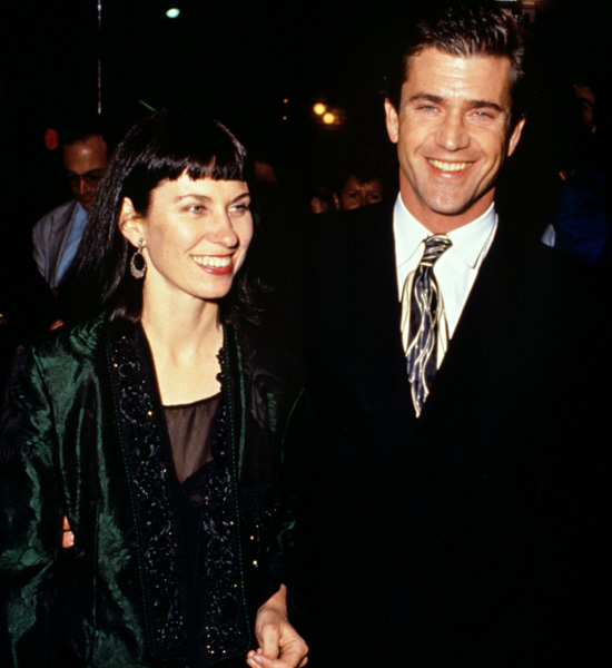 mel gibson wife robin. Mel Gibson is still a married