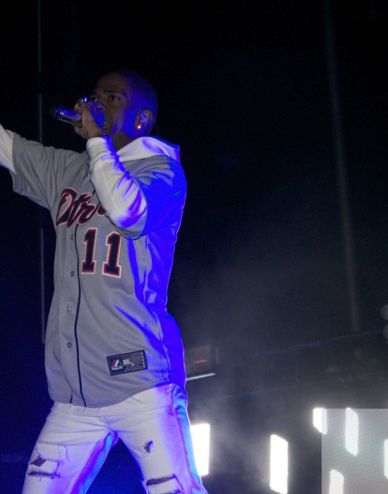 Big Sean raps adamantly with the crowd