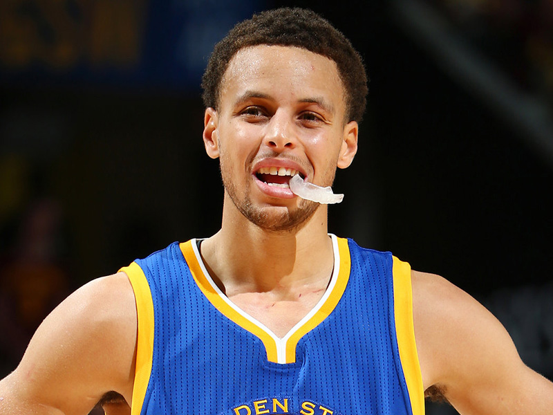 Steph Curry Fouled Out Threw His Mouthpiece At A