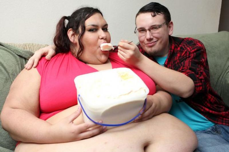 700Pound Monica Riley Wants To Be The Worlds Fattest Woman And Have