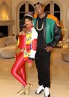 Beyoncé as "Salt-N-Pepa" and Jay Z as Dwayne Wayne from "A Different World" for Halloween (2016)