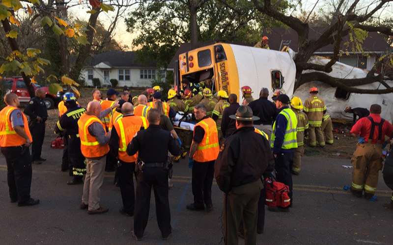 chattanooga-tennessee-school-bus-crash
