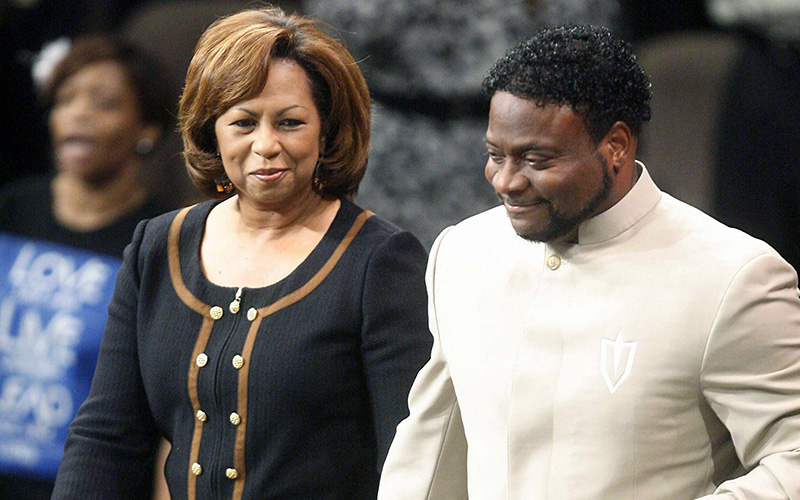 Bishop Eddie Long and his wife Vanessa in September 2010.