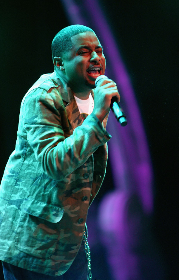 Smokie Norful performing at the 2007 Essence Music Festival