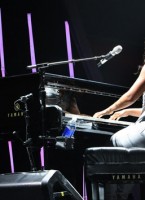Alicia Keys performs at the O2 Arena on July 8, 2008 in London, England