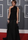 Miley Cyrus // 2009 Grammy Awards Red Carpet