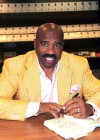 Steve Harvey // “Act Like a Lady, Think Like a Man” Book Signing