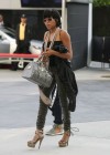 Taraji P. Henson arriving at Staples Center in Los Angeles for the Lakers/Nuggets game (May 27th 2009)