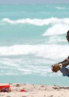 Usher & his son at Miami Beach (Apr. 28th 2009)