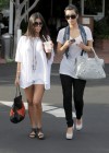 Kim & Khloe Kardashian leaving Fred Segal’s in Hollywood (July 8th 2009)