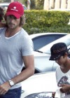 Halle Berry and Gabriel Aubry with their daughter Nahla in Malibu (August 23rd 2009)