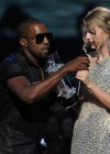 Kanye West steals Taylor Swift’s moment at the 2009 MTV Video Music Awards