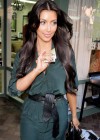 Kim Kardashian leaving Beverly Hills Nail Design in Los Angeles (September 8th 2009)