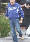 Larry King leaving a medical center in Beverly Hills (October 8th 2009)