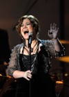 Kelly Clarkson // 2009 American Music Awards (Show)