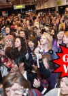 Guess Who?!: Thousands of Fans in London Line Up to Meet the New Kid