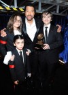 Michael Jackson’s kids (Paris, Prince Michael and “Blanket”) backstage with Lionel Richie at the 52nd Annual Grammy Awards