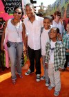 Actor Tyler James Williams with his mom and little brothers // 23rd Annual Nickelodeon Kids’ Choice Awards