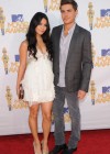 Vanessa Hudgens & Zac Efron // 2010 MTV Movie Awards – Red Carpet