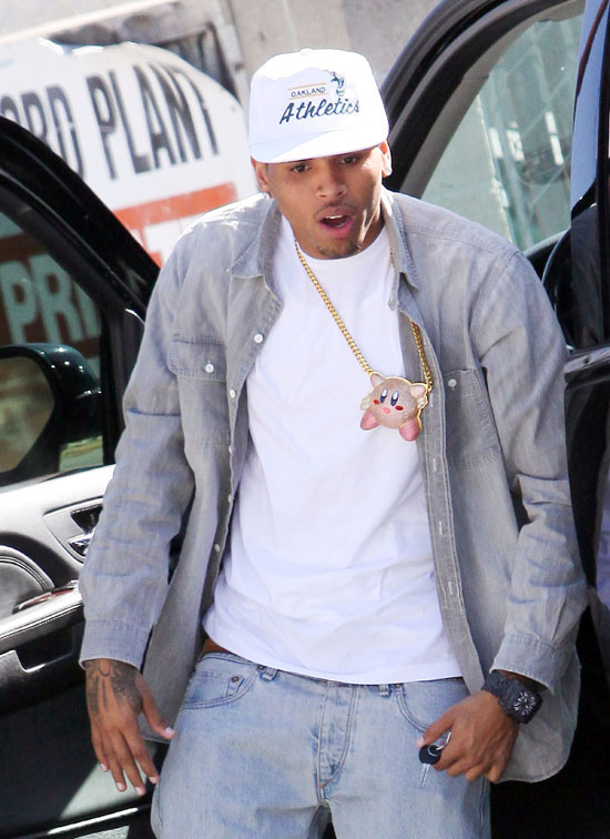 Aug. 05, 2010 - Los Angeles, California, U.S. - CHRIS BROWN .hard at work  at the''Record Plant'' recording studio in Los Angeles 08-05-2010.  2010.K66073VP(Credit Image: Â© V.P./Globe Photos/ZUMApress.com Stock Photo  - Alamy