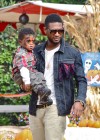 Usher and his son Naviyd Raymond