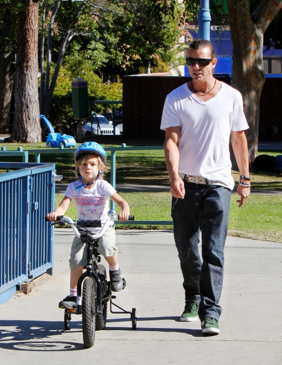 Gwen Stefani & Gavin Rossdale Enjoy a Day at The Park With Their Children