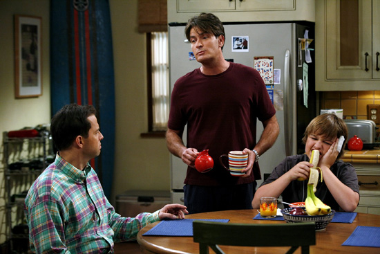 Charlie Sheen in Talks to Make a Comeback to "Two and a Half Men"...