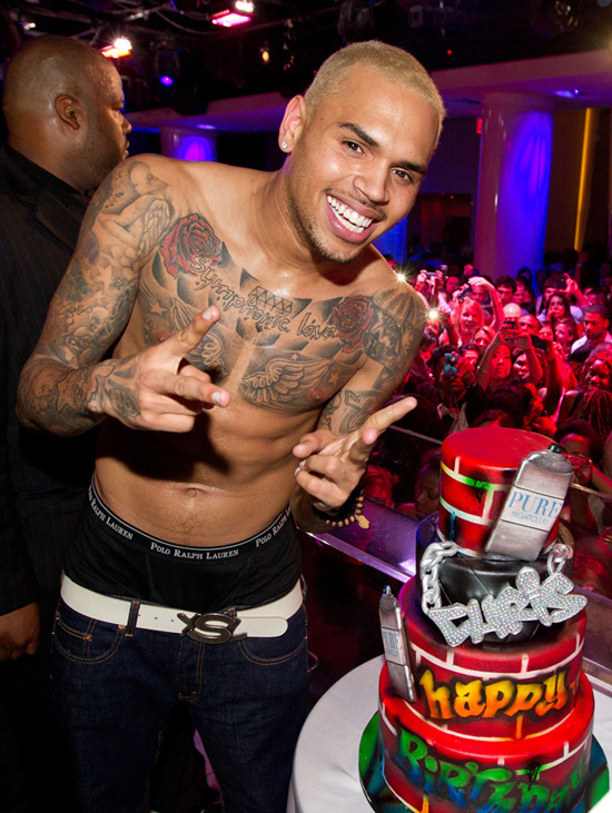 Chris Brown Celebrates His 22nd Birthday (Again) in Las Vegas! [PHOTOS]