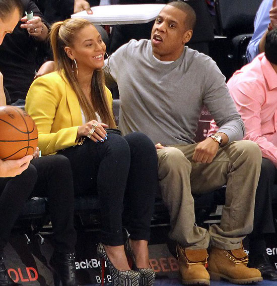 Boo'd Up: Beyonce and Jay-Z Courtside at Knicks vs. Nets Basketball ...