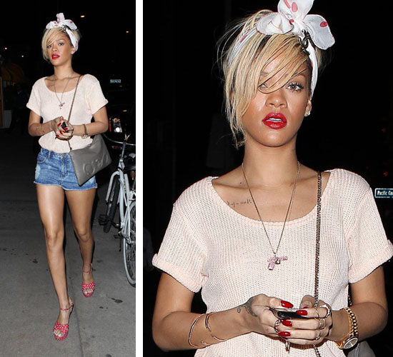 Rihanna Spotted Leaving Ashton Kutcher's House at 4 AM?