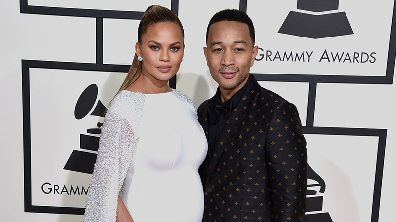 Chrissy Teigen and John Legend Welcome Daughter Luna Simone Stephens