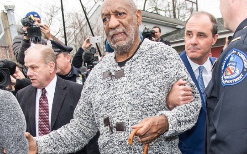 Bill Cosby is "Completely Blind" and Unable to Leave His Home: "He's in His  Own Personal Hell" (Report)