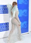 Beyoncé on the 2016 MTV VMAs White Carpet