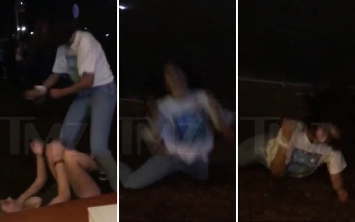 Malia-Obama-Lollapalooza-Dancing