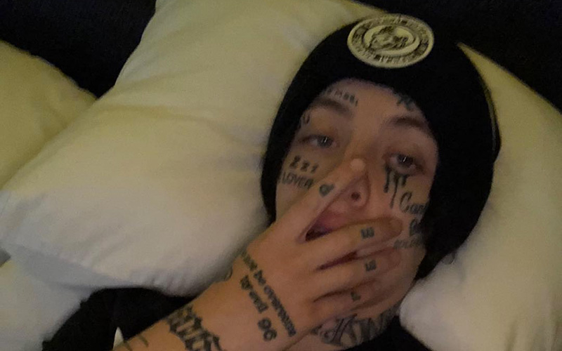Lil Xan wants the world to know that he is NOT gay. 