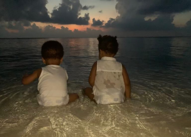 Beyoncé Shares Rare Photos of Twins Rumi & Sir Carter From Trip to India