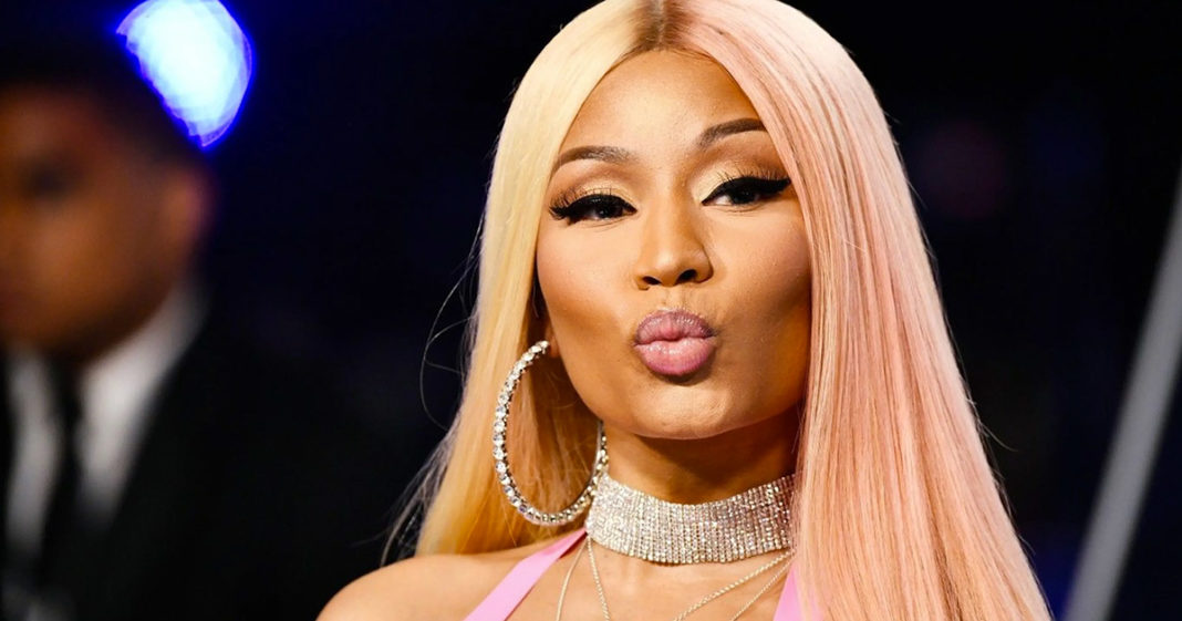 Nicki Minaj Apologizes for 